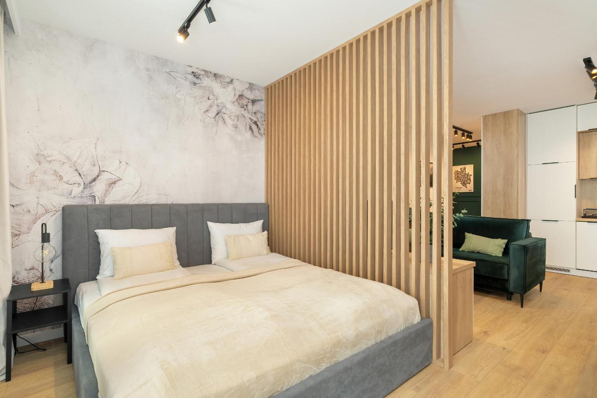 Cozy Studio With Parking In Poznan By Noclegi Renters Esterno foto